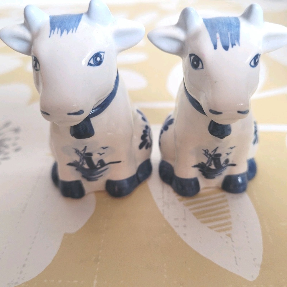 Vintage Delft Blue & White Cow Salt & Pepper Shakers Dutch Windmill